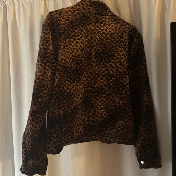 Animal print 3/4 button sweatshirt - Picture 3 of 3